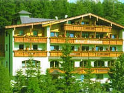 Hotel Hochland 3*